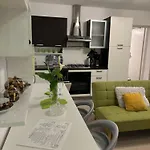 Edina Apartment
