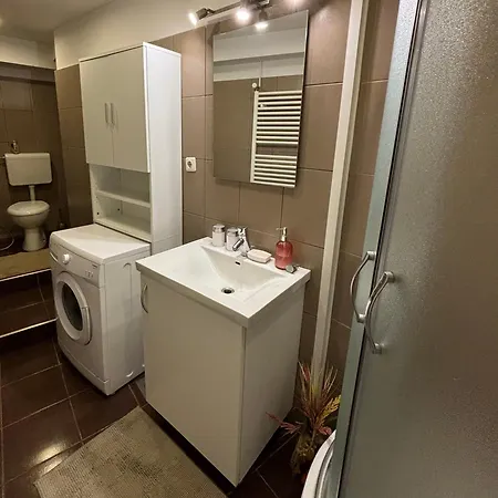 Apartman Edina *