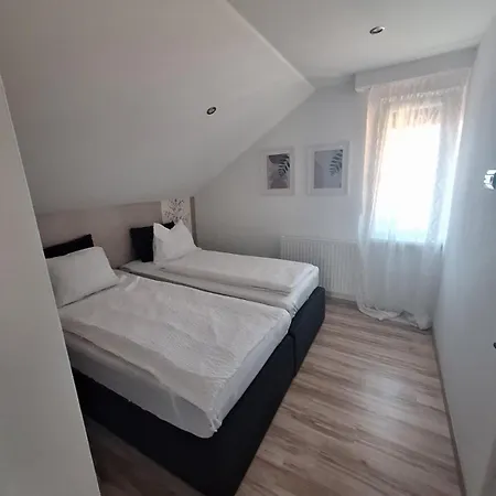 Edina 아파트 리예카