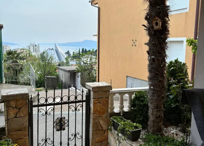 Edina Διαμέρισμα *